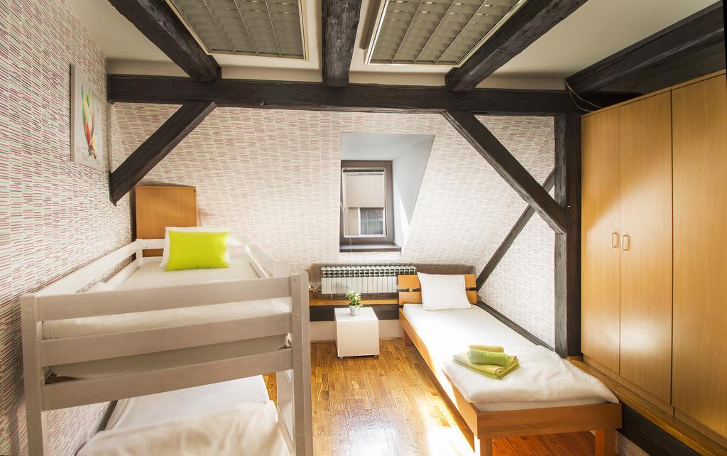 זאגרב Hostel Centar מראה חיצוני תמונה